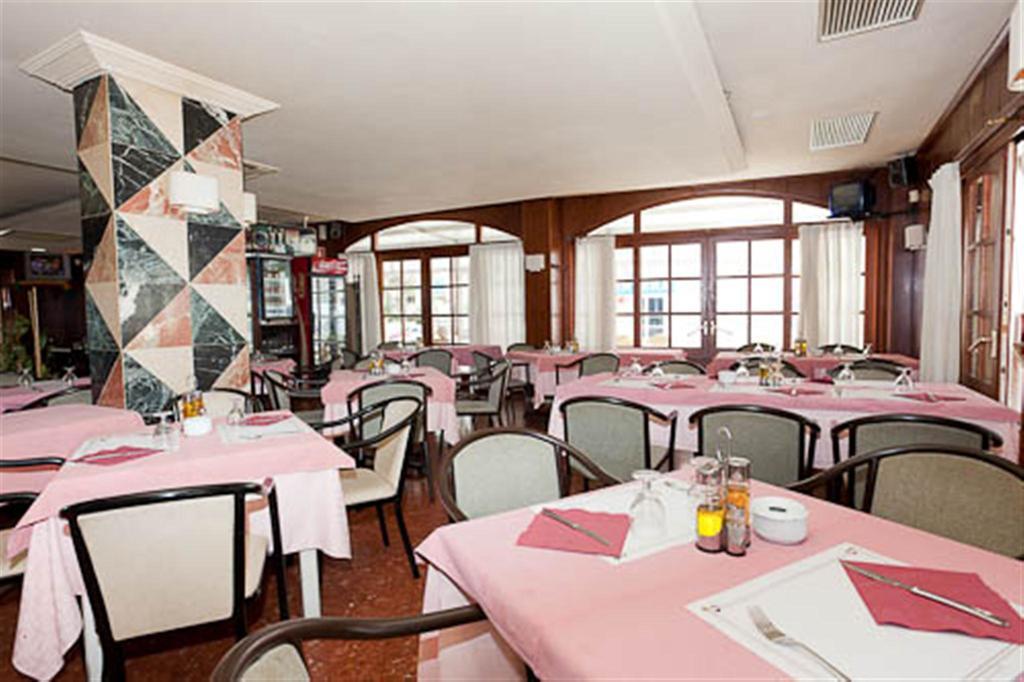 Apartamentos El Moro San Antonio  Luaran gambar